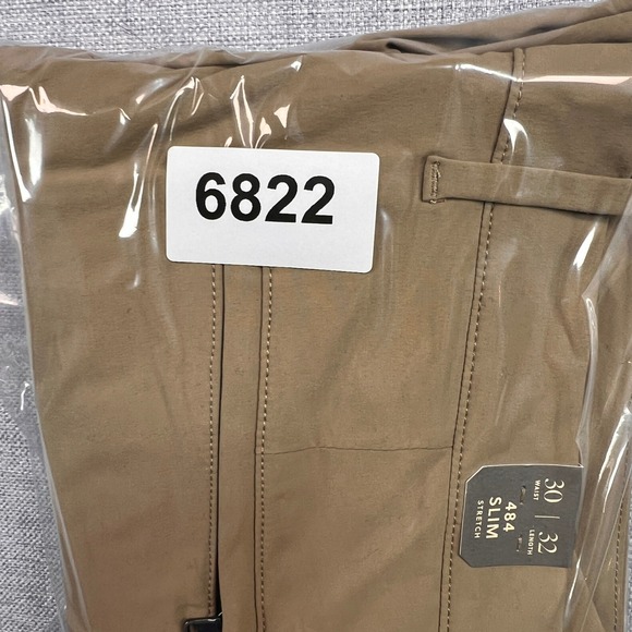 J. Crew 484 Slim Stretch Tech Pants Men 30x32 Khaki Water Resistant Commuter NWT - Picture 14 of 14